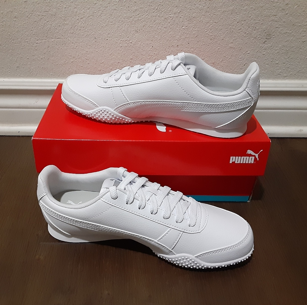 Puma - Picture 3 of 4